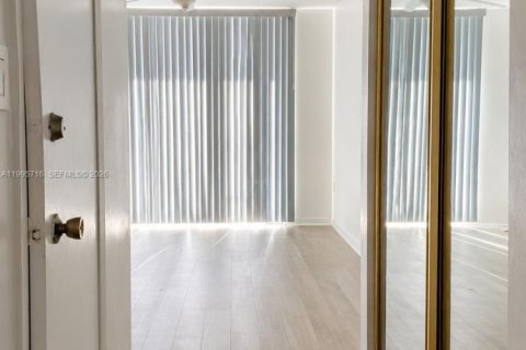 Купить кондоминиум в Авентура, Флорида 1 спальня, 81.1м2, № 2256002 - фото 6
