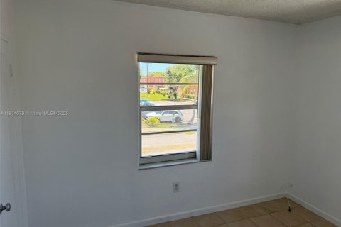 Copropriété à vendre à Miami, Floride: 2 chambres, 67.35 m2 № 1888957 - photo 22