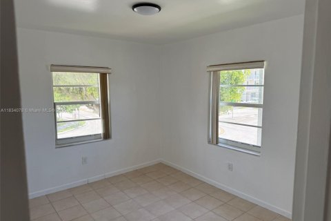 Copropriété à vendre à Miami, Floride: 2 chambres, 67.35 m2 № 1888957 - photo 17