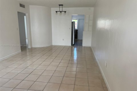 Copropriété à vendre à Miami, Floride: 2 chambres, 67.35 m2 № 1888957 - photo 7