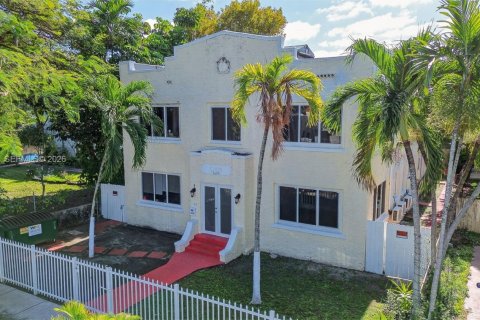 Commercial property in Miami, Florida 576.64 sq.m. № 2018080 - photo 3