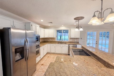 House in Lake Mary, Florida 3 bedrooms, 263.29 sq.m. № 2207880 - photo 11