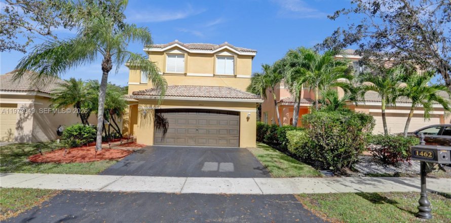 Дом в Уэстон, Флорида 4 спальни, 167.41м2 № 2033503