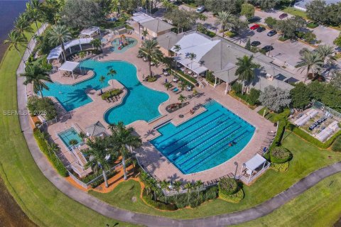 Купить виллу или дом в Уэстон, Флорида 4 спальни, 167.41м2, № 2033503 - фото 26