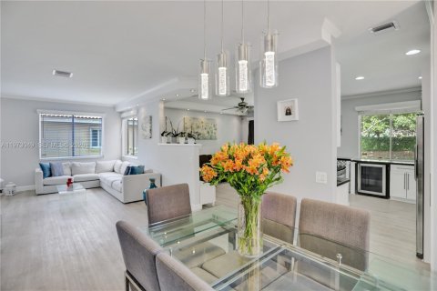 Купить виллу или дом в Уэстон, Флорида 4 спальни, 167.41м2, № 2033503 - фото 5