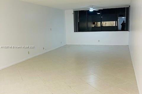 Condo in North Lauderdale, Florida, 3 bedrooms  № 1796993 - photo 8