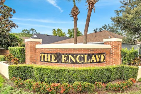 House in Orlando, Florida 3 bedrooms, 179.67 sq.m. № 1885334 - photo 2