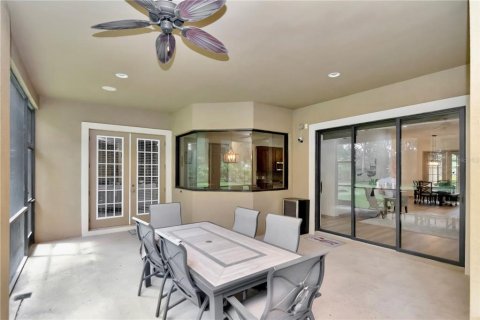 House in Tampa, Florida 5 bedrooms, 320.05 sq.m. № 2116765 - photo 8