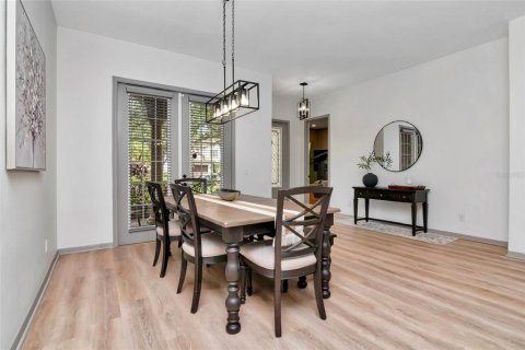 House in Tampa, Florida 5 bedrooms, 320.05 sq.m. № 2116765 - photo 6