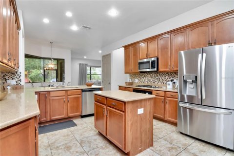 House in Tampa, Florida 5 bedrooms, 320.05 sq.m. № 2116765 - photo 19