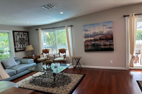 House in Fort Lauderdale, Florida 7 bedrooms, 422.71 sq.m. № 2059843 - photo 11