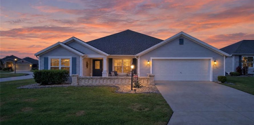 Villa ou maison à The Villages, Floride 4 chambres, 187.01 m2 № 2416808
