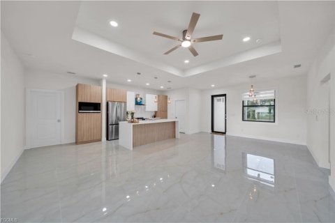 Villa ou maison à vendre à Cape Coral, Floride: 3 chambres, 137.5 m2 № 2413890 - photo 17