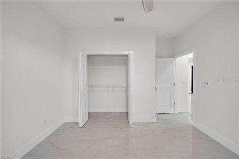 Villa ou maison à vendre à Cape Coral, Floride: 3 chambres, 137.5 m2 № 2413890 - photo 28