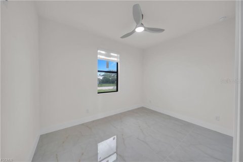 Villa ou maison à vendre à Cape Coral, Floride: 3 chambres, 137.5 m2 № 2413890 - photo 25