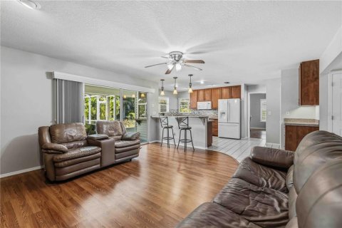 House in Bradenton, Florida 4 bedrooms, 250.28 sq.m. № 2157422 - photo 17