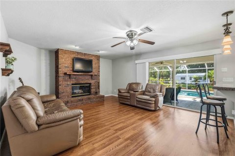House in Bradenton, Florida 4 bedrooms, 250.28 sq.m. № 2157422 - photo 13