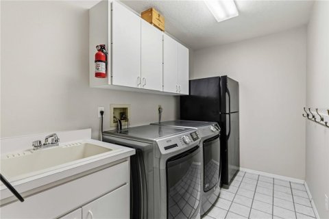 House in Bradenton, Florida 4 bedrooms, 250.28 sq.m. № 2157422 - photo 22