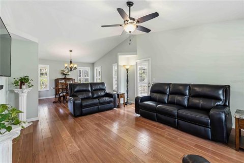 House in Bradenton, Florida 4 bedrooms, 250.28 sq.m. № 2157422 - photo 11