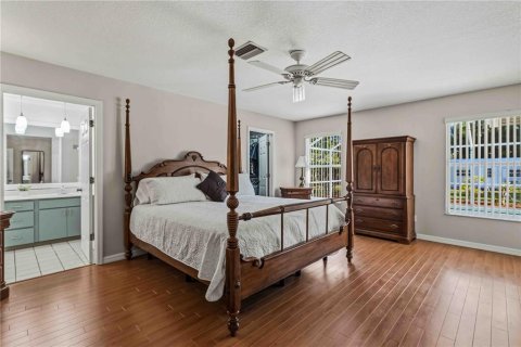 House in Bradenton, Florida 4 bedrooms, 250.28 sq.m. № 2157422 - photo 23