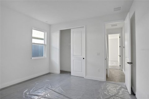 House in ANGELINE in Land O' Lakes, Florida 4 bedrooms, 287.9 sq.m. № 1584218 - photo 11