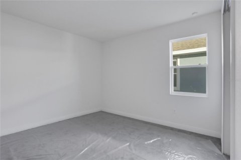 House in ANGELINE in Land O' Lakes, Florida 4 bedrooms, 287.9 sq.m. № 1584218 - photo 10