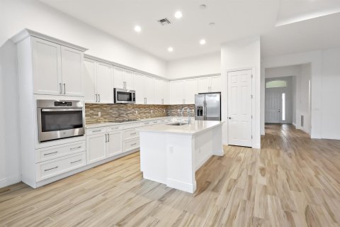 Villa ou maison à vendre à Port St. Lucie, Floride: 3 chambres, 206.43 m2 № 2191150 - photo 4
