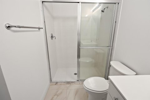 Villa ou maison à vendre à Port St. Lucie, Floride: 3 chambres, 206.43 m2 № 2191150 - photo 16