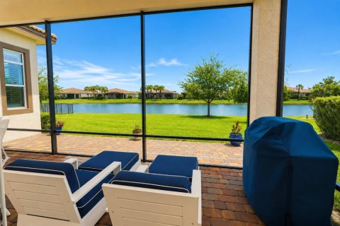 Villa ou maison à vendre à Port St. Lucie, Floride: 3 chambres, 206.43 m2 № 2191150 - photo 19
