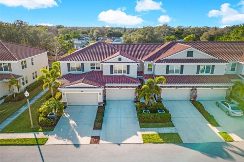 Townhouse in Saint Petersburg, Florida 3 bedrooms, 175.12 sq.m. № 1824404 - photo 26