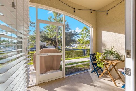 Townhouse in Saint Petersburg, Florida 3 bedrooms, 175.12 sq.m. № 1824404 - photo 24