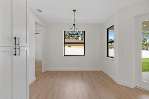 Casa en venta en North Port, Florida, 3 dormitorios, 179.49 m2 № 1870120 - foto 4