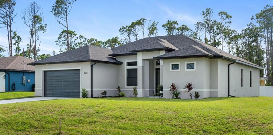 Casa en North Port, Florida 3 dormitorios, 179.49 m2 № 1870120