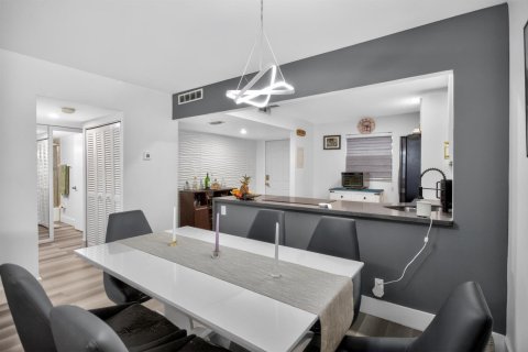 Condominio en venta en Margate, Florida, 2 dormitorios, 89 m2 № 2190230 - foto 8