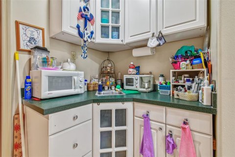 Commercial property in Holiday, Florida 89.19 sq.m. № 1523382 - photo 15