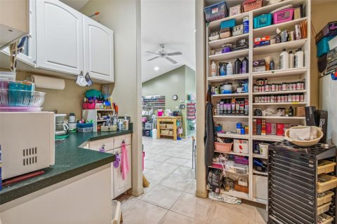 Commercial property in Holiday, Florida 89.19 sq.m. № 1523382 - photo 12