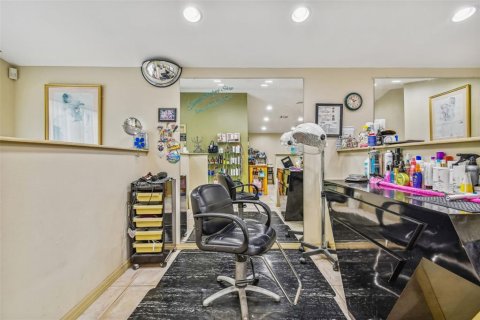 Commercial property in Holiday, Florida 89.19 sq.m. № 1523382 - photo 10