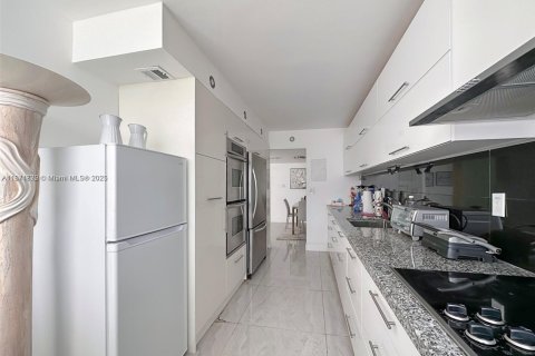 Copropriété à vendre à Aventura, Floride: 2 chambres, 145.39 m2 № 1979774 - photo 3