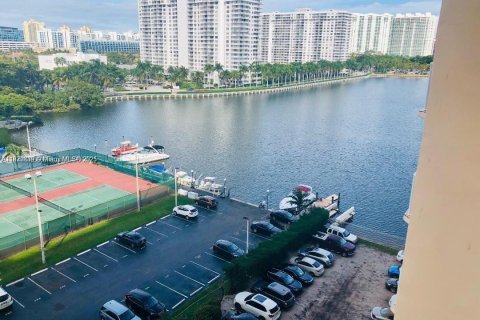 Copropriété à vendre à Aventura, Floride: 2 chambres, 145.39 m2 № 1979774 - photo 12