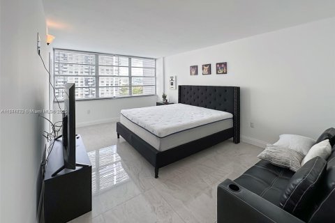 Copropriété à vendre à Aventura, Floride: 2 chambres, 145.39 m2 № 1979774 - photo 9