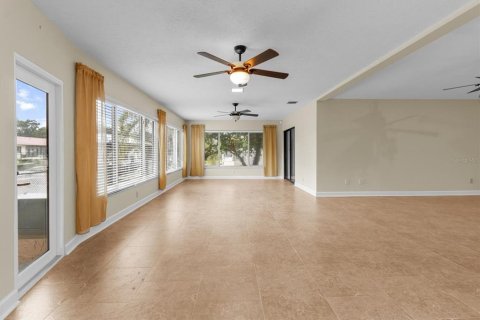House in Crystal River, Florida 3 bedrooms, 224.17 sq.m. № 1854675 - photo 17