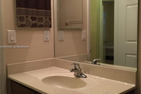 Adosado en venta en Homestead, Florida, 3 dormitorios, 140.47 m2 № 1998170 - foto 16