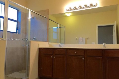 Adosado en venta en Homestead, Florida, 3 dormitorios, 140.47 m2 № 1998170 - foto 8