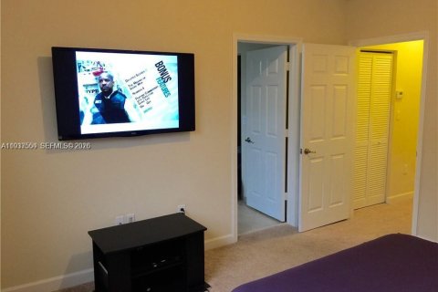 Adosado en venta en Homestead, Florida, 3 dormitorios, 140.47 m2 № 1998170 - foto 4