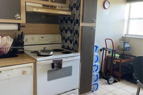 Condo à Tamarac, Floride, 2 chambres  № 2037922