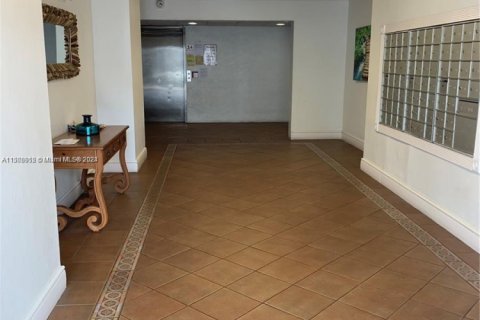 Condo in Plantation, Florida, 1 bedroom  № 1729197 - photo 14