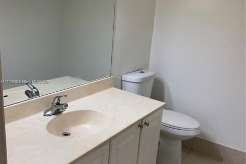 Condo in Plantation, Florida, 1 bedroom  № 1729197 - photo 10