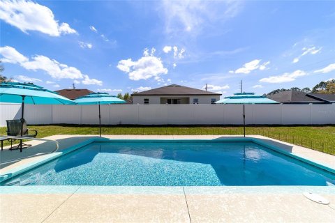 House in Ocala, Florida 4 bedrooms, 166.95 sq.m. № 2142487 - photo 3