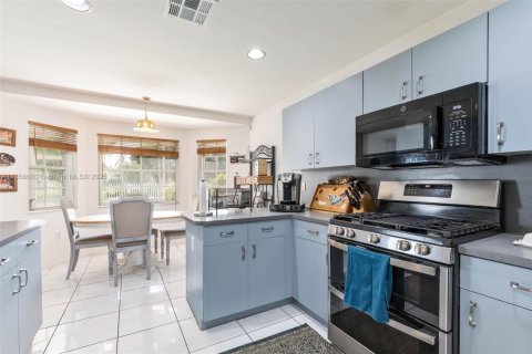 Casa en venta en Weston, Florida, 5 dormitorios, 229.1 m2 № 1889556 - foto 13