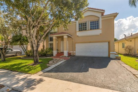 Casa en venta en Weston, Florida, 5 dormitorios, 229.1 m2 № 1889556 - foto 1